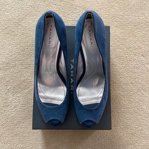 Tahari Blue Suede Peep Toe Heels 8.5